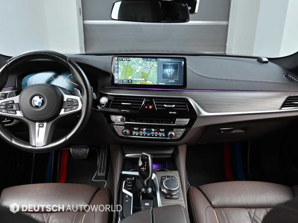 BMW 5-Series — photo 07