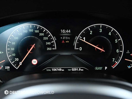 BMW 5-Series — photo 08