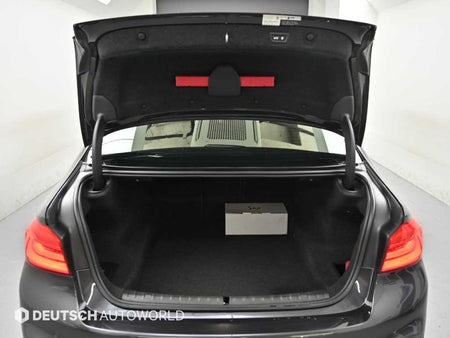 BMW 5-Series — photo 19