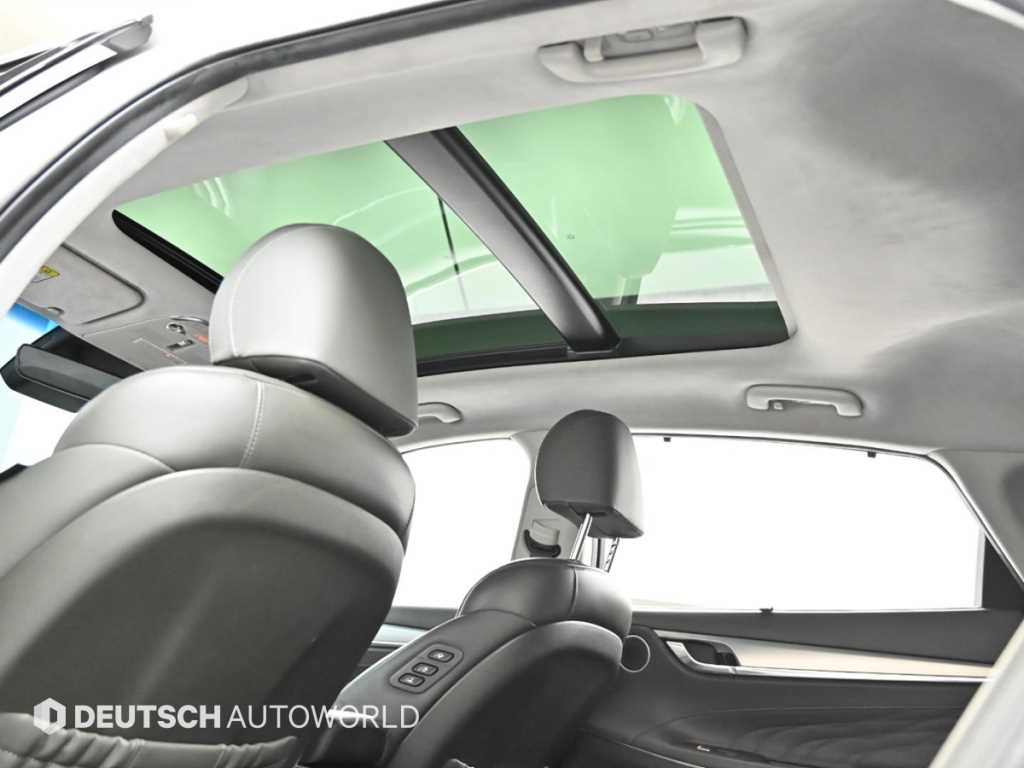 Hyundai Grandeur — photo 18