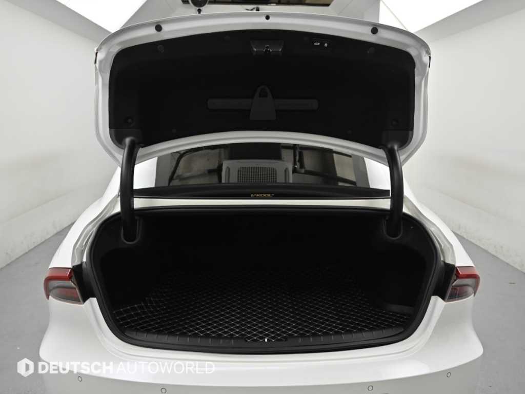 Hyundai Grandeur — photo 19