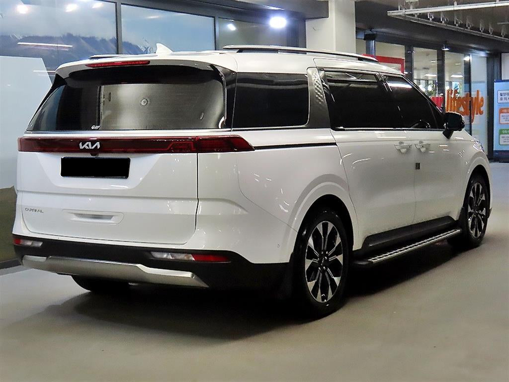 Kia Carnival — photo 04