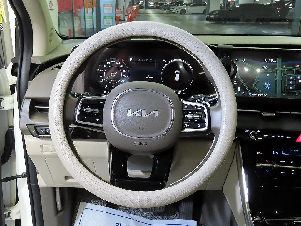 Kia Carnival — photo 08