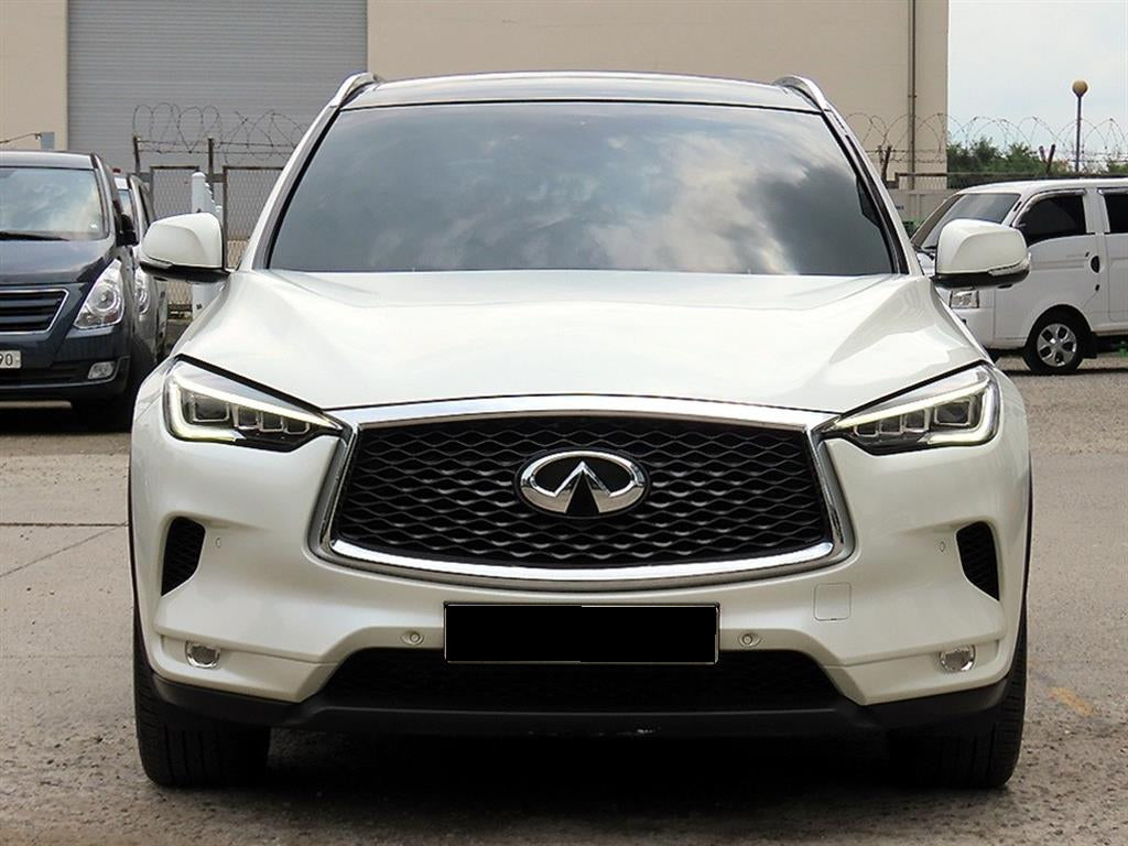 Infiniti QX50 — photo 01