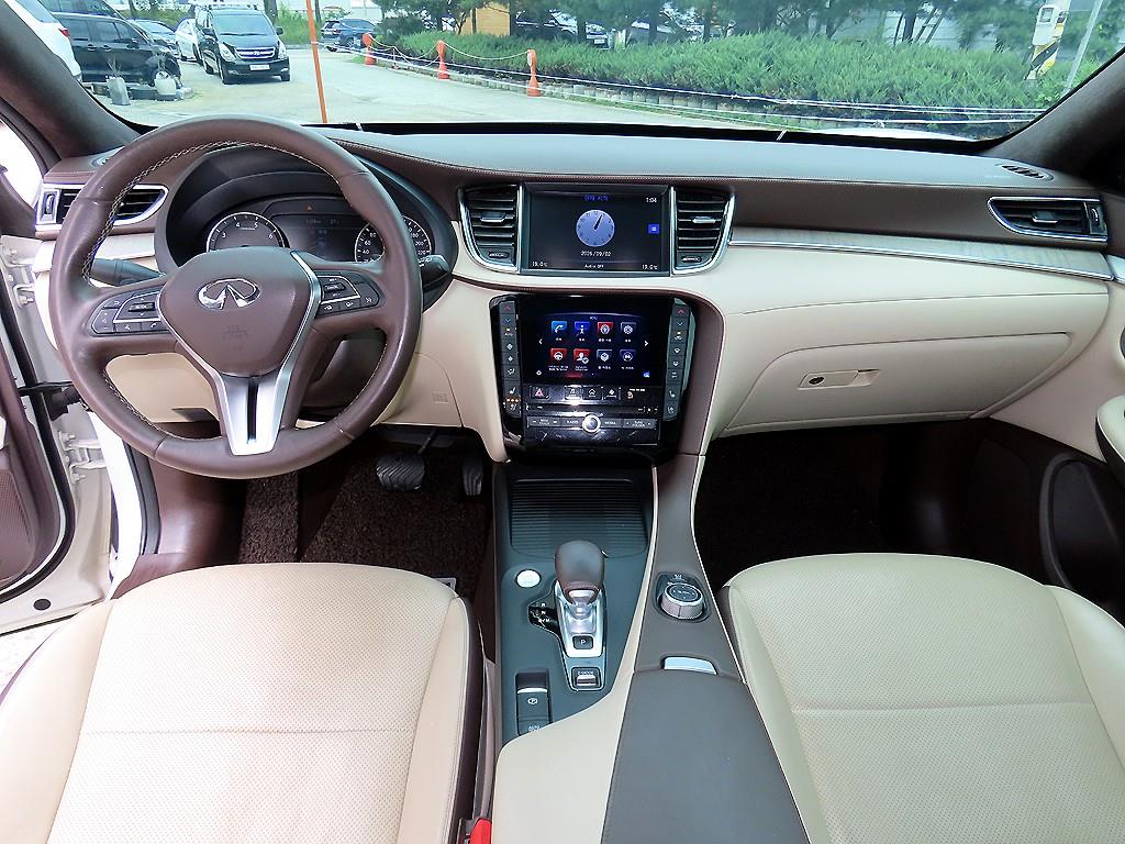 Infiniti QX50 — photo 07