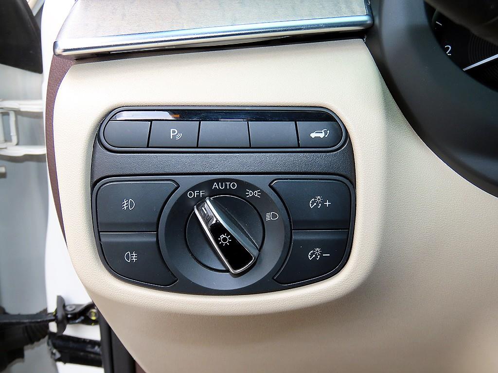 Infiniti QX50 — photo 12