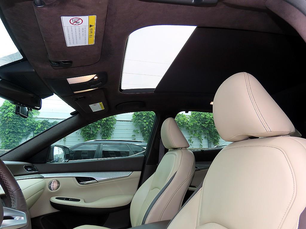 Infiniti QX50 — photo 16