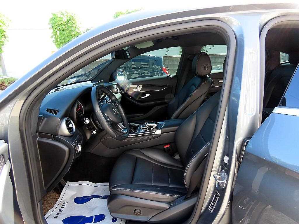 Mercedes-Benz GLC-Class — photo 05