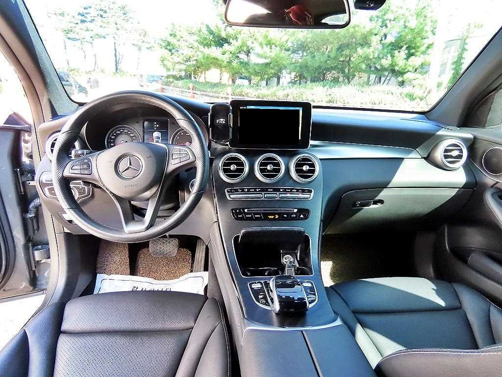 Mercedes-Benz GLC-Class — photo 07