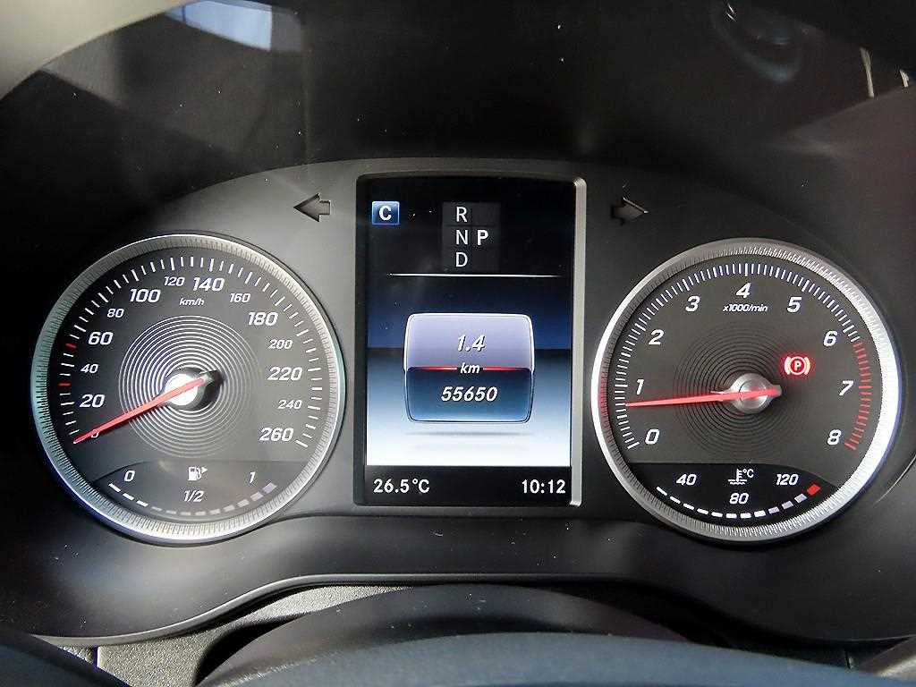 Mercedes-Benz GLC-Class — photo 09