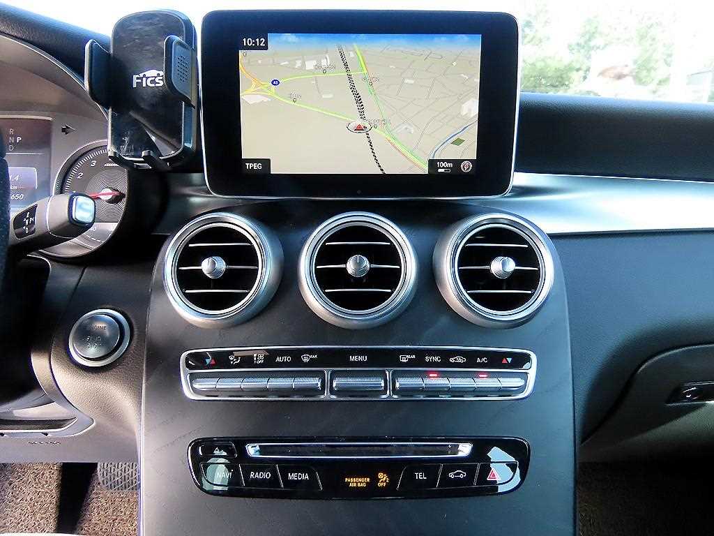 Mercedes-Benz GLC-Class — photo 12