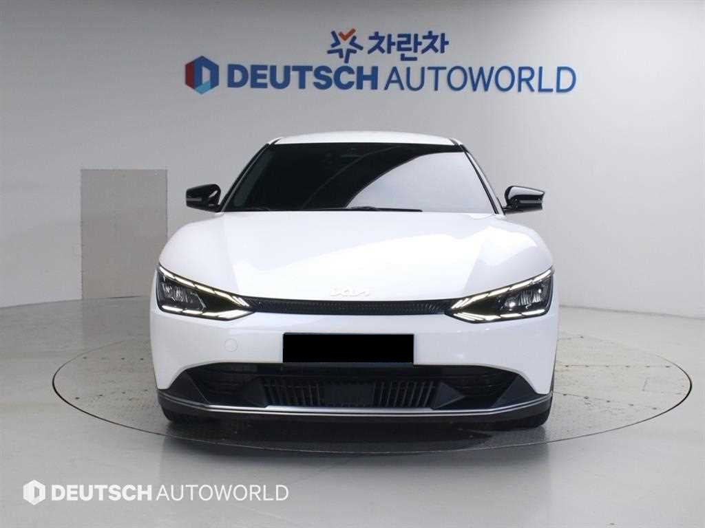Kia EV6 — photo 03