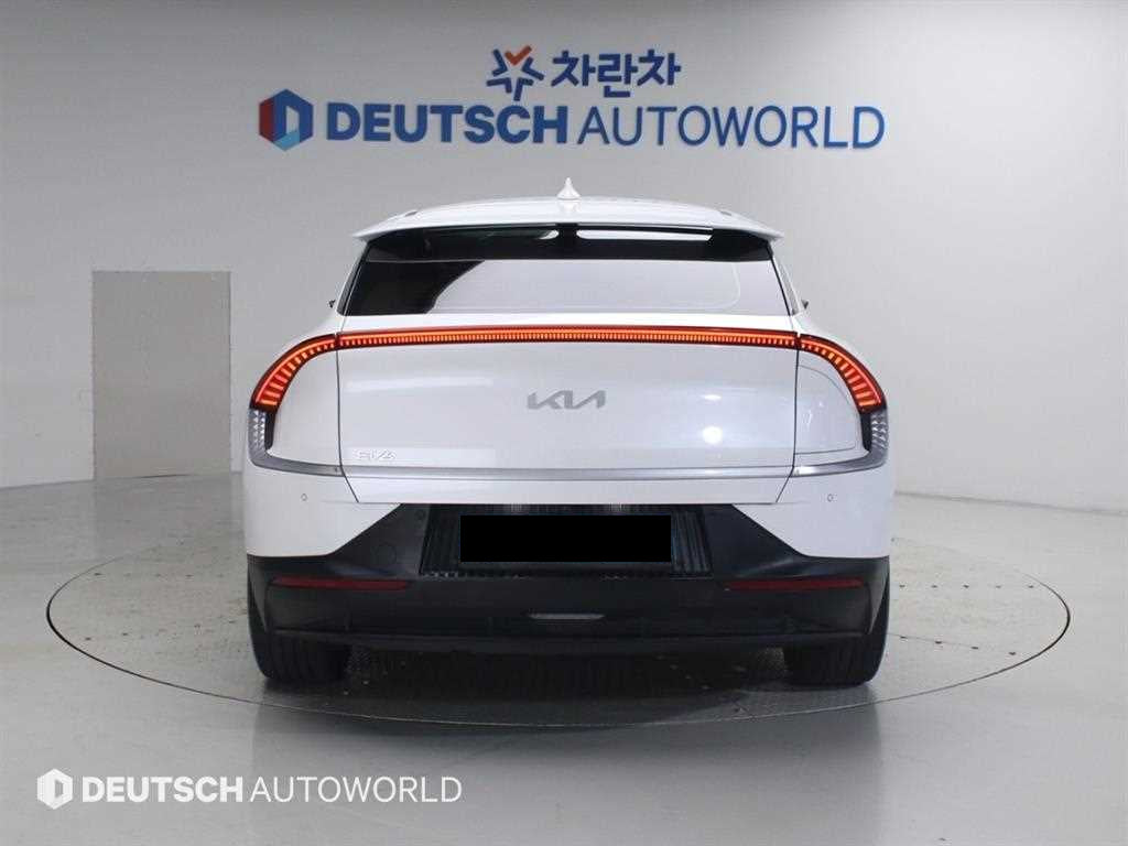 Kia EV6 — photo 04