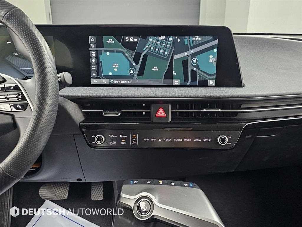 Kia EV6 — photo 14