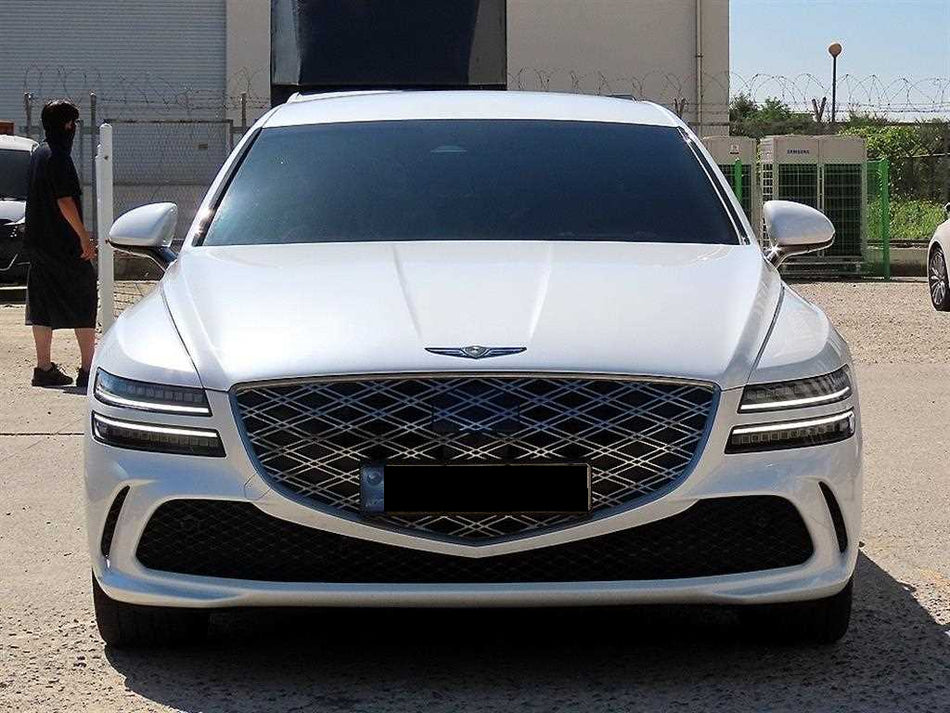 Genesis G80 — photo 01