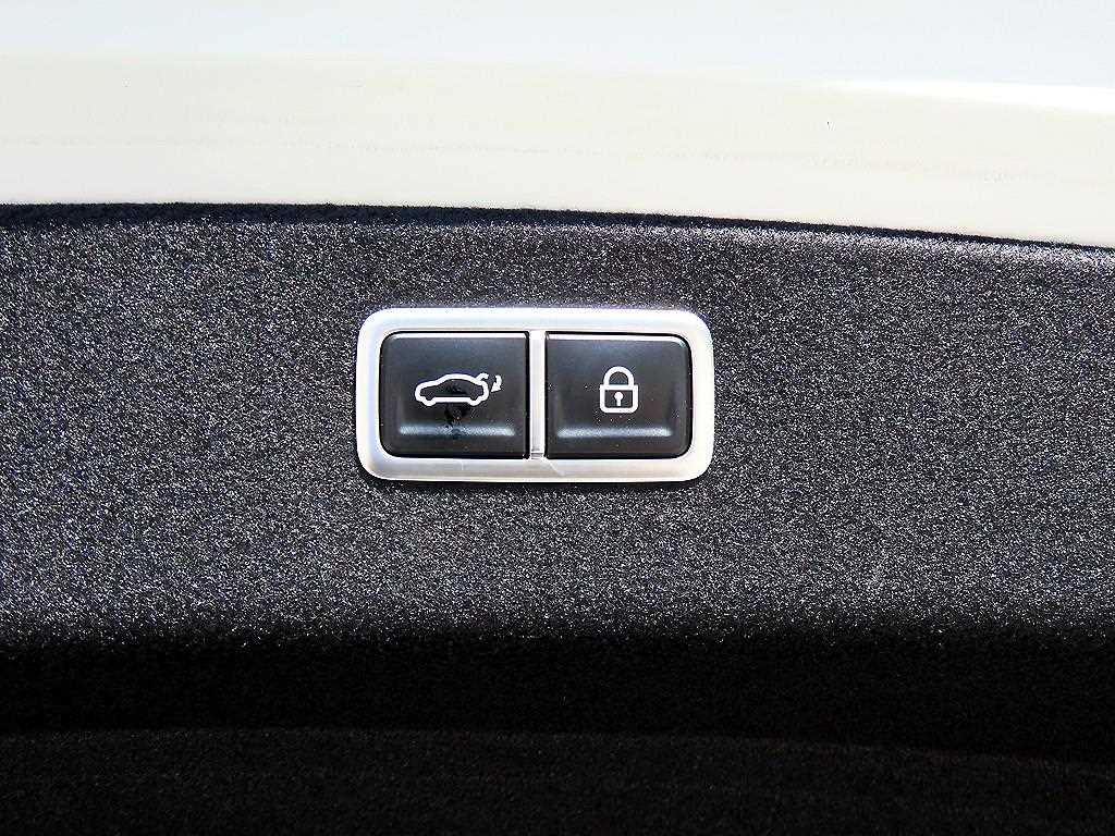 Genesis G80 — photo 16