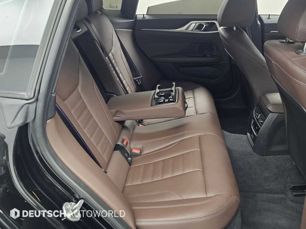 BMW 4-Series — photo 12