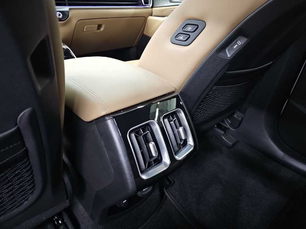 Kia Sorento — photo 14