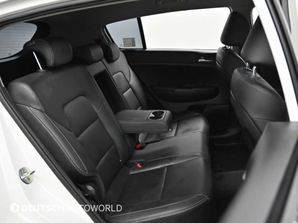 Kia Sportage — photo 14