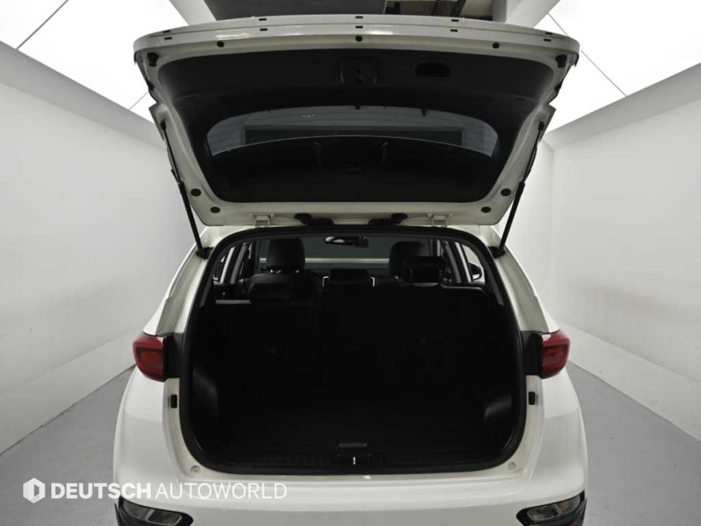 Kia Sportage — photo 17