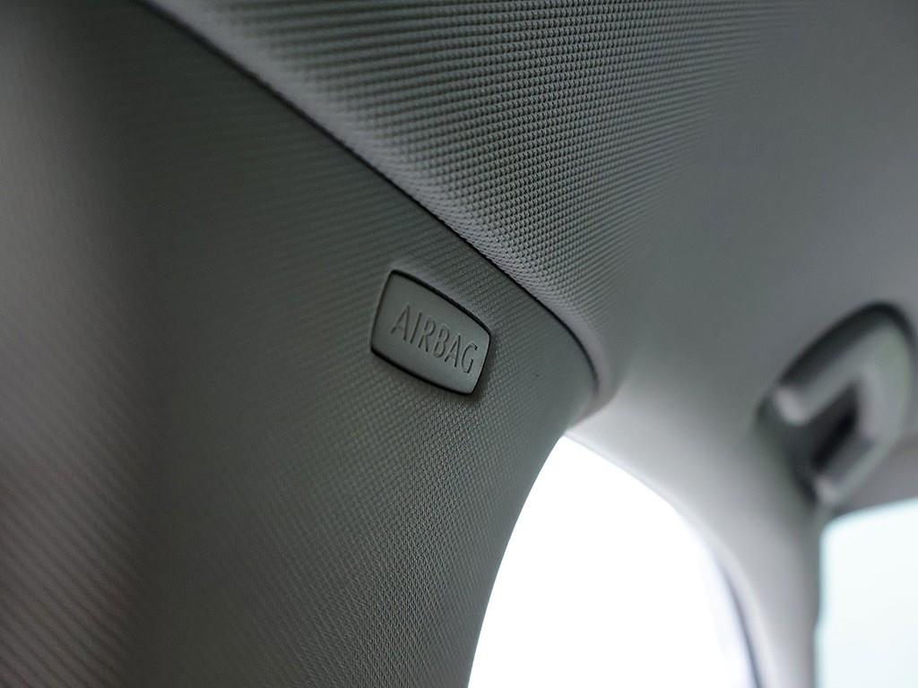 Volkswagen Jetta — photo 17