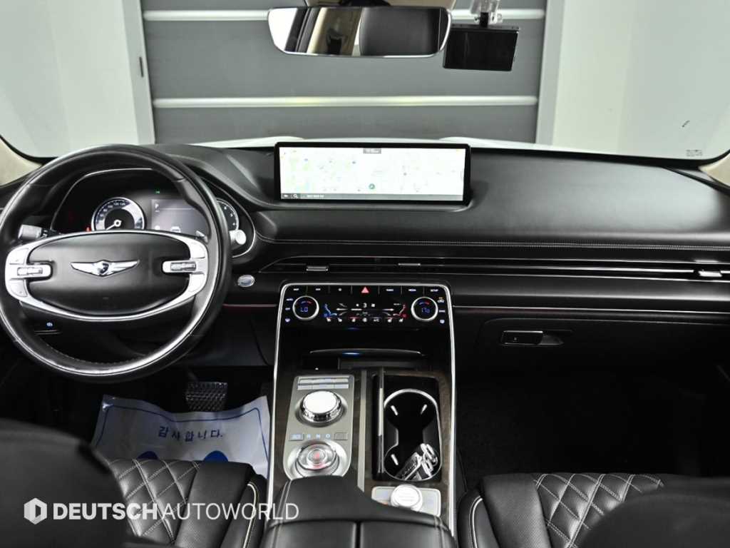 Genesis GV80 — photo 07