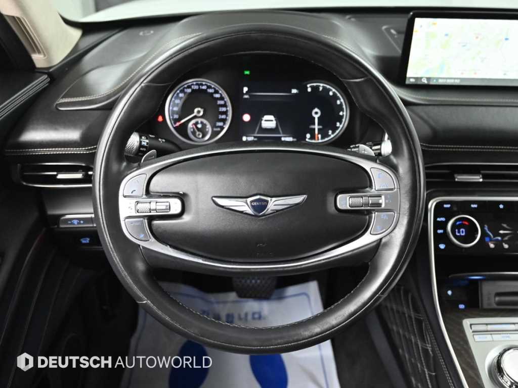 Genesis GV80 — photo 13