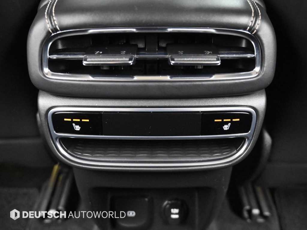 Genesis GV80 — photo 16