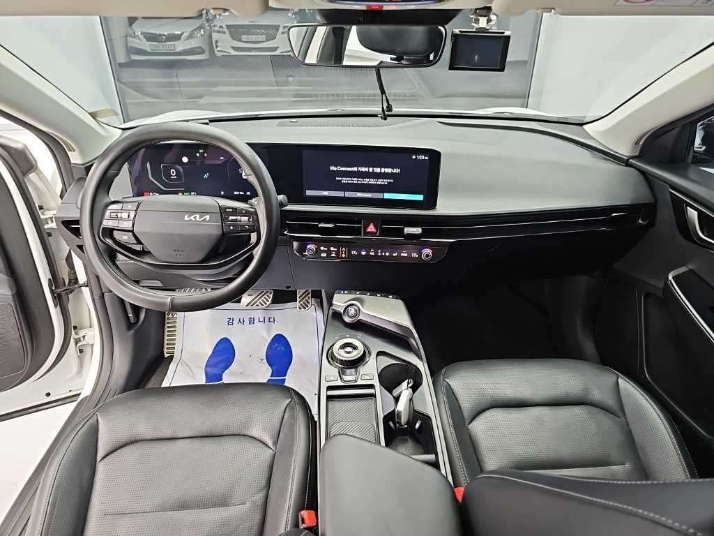 Kia EV6 — photo 07