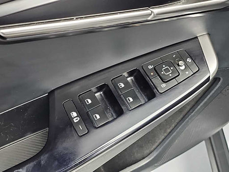 Kia EV6 — photo 18