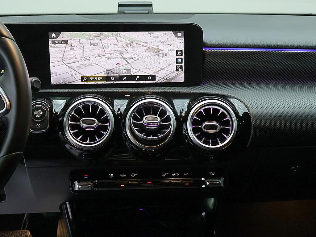 Mercedes-Benz A-Class — photo 09