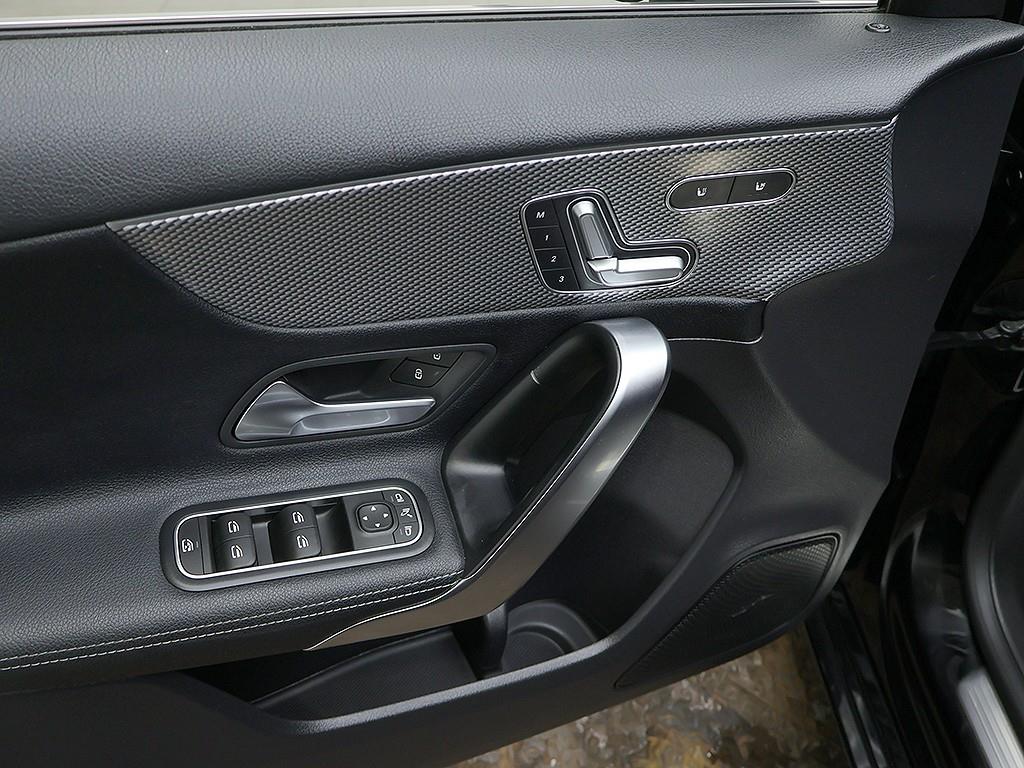 Mercedes-Benz A-Class — photo 13