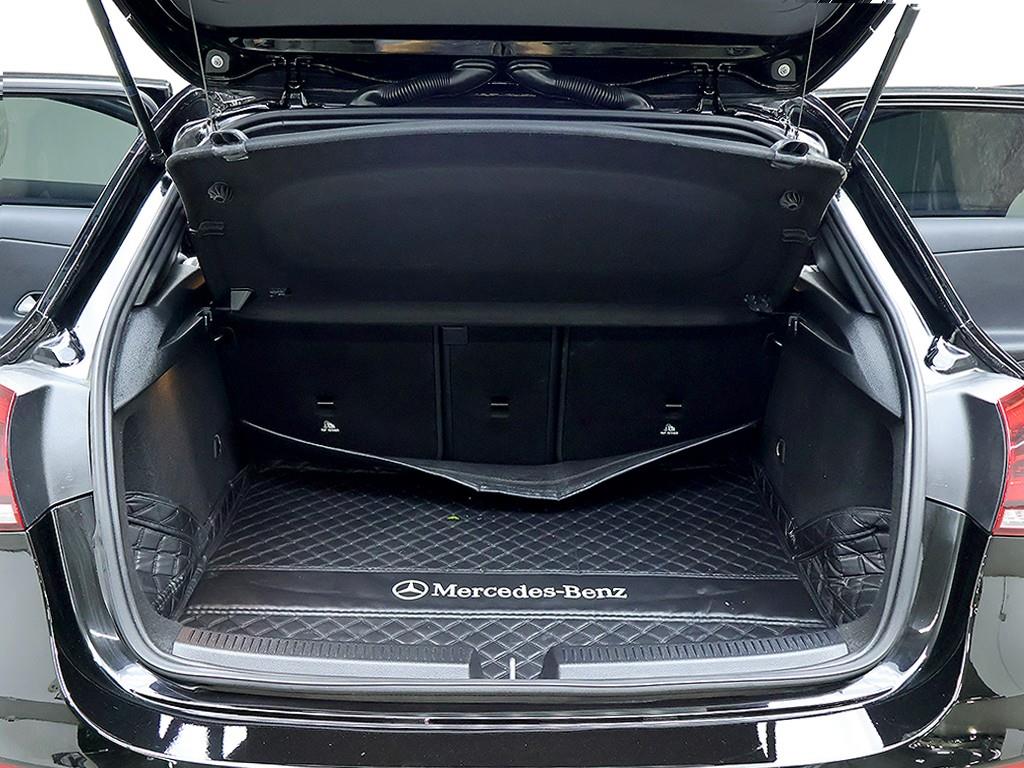 Mercedes-Benz A-Class — photo 16