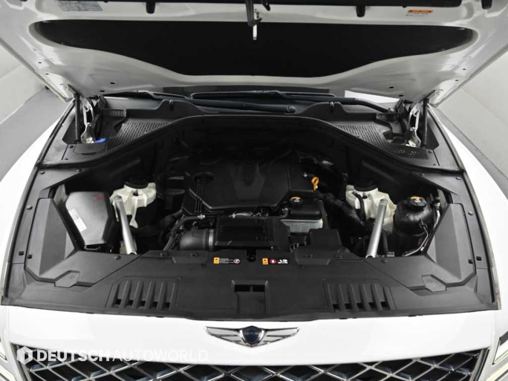 Genesis GV80 — photo 06