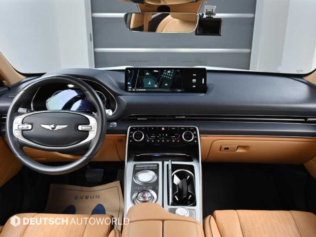 Genesis GV80 — photo 07