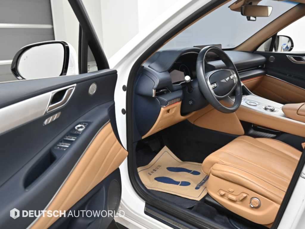Genesis GV80 — photo 11