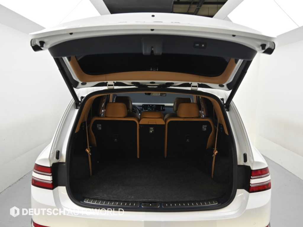 Genesis GV80 — photo 19