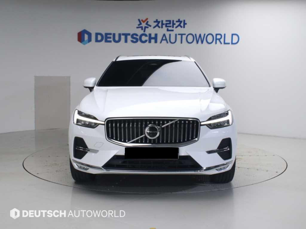 Volvo XC60 — photo 03