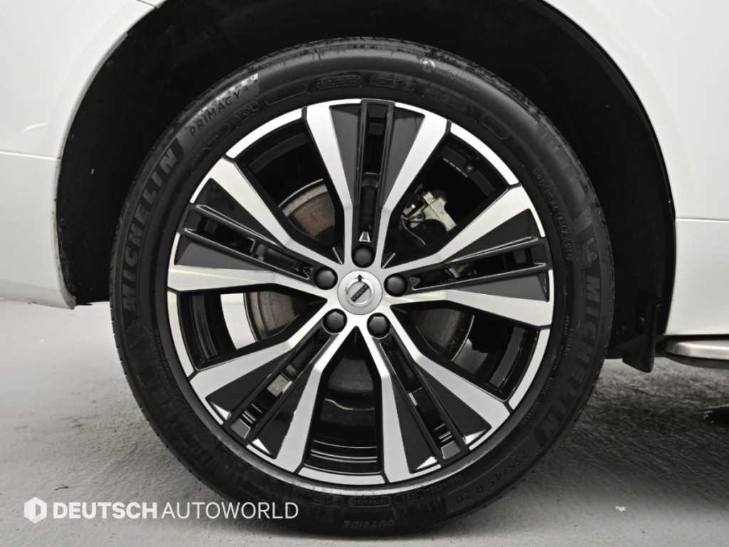Volvo XC60 — photo 05