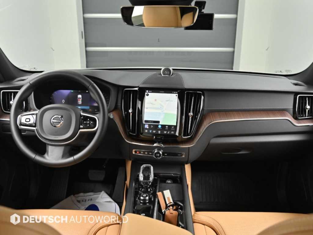 Volvo XC60 — photo 07