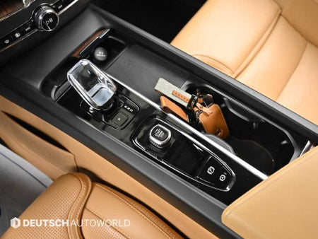 Volvo XC60 — photo 09