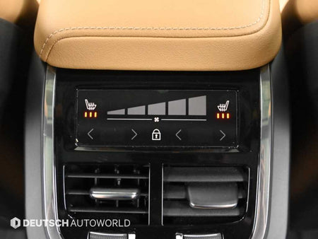 Volvo XC60 — photo 16