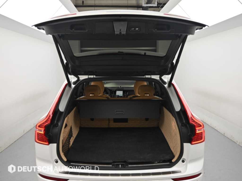 Volvo XC60 — photo 19