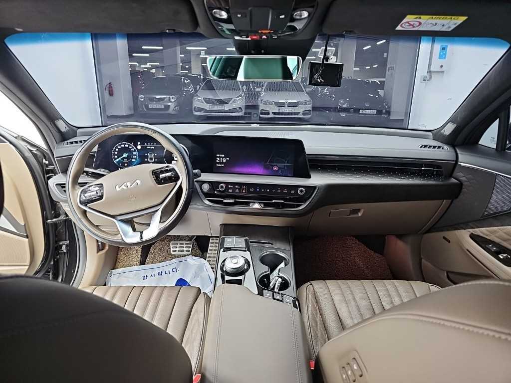 Kia K8 — photo 01