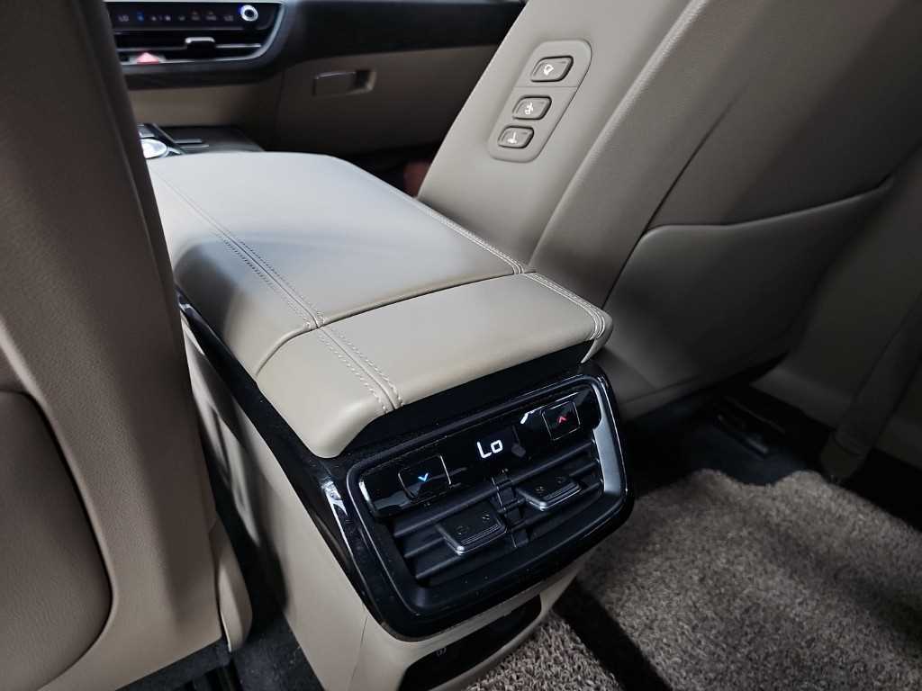 Kia K8 — photo 14