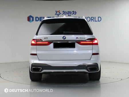 BMW X7 — photo 04