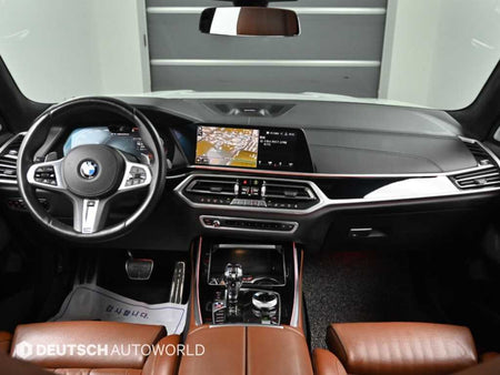 BMW X7 — photo 07