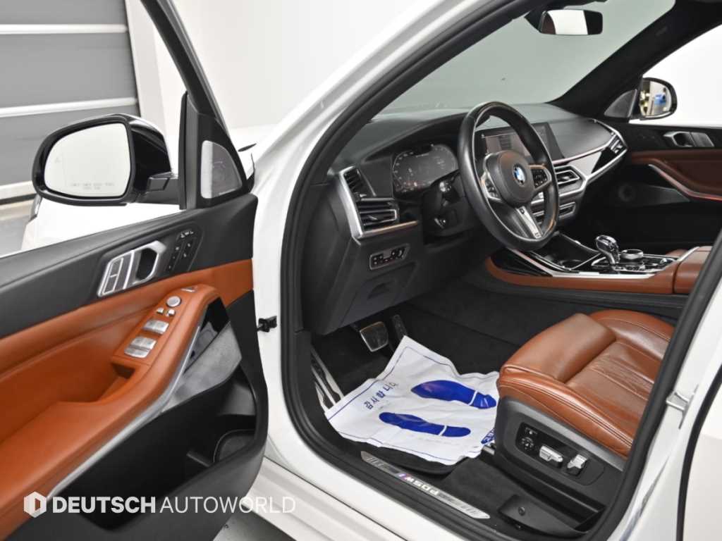 BMW X7 — photo 11
