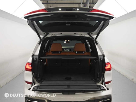 BMW X7 — photo 20