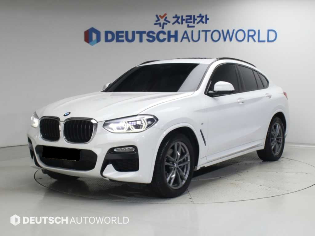 BMW X4 — photo 02